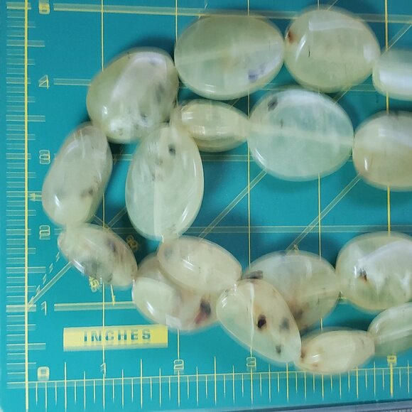 Necklace. Large beads. Double strand. - Picture 2 of 3